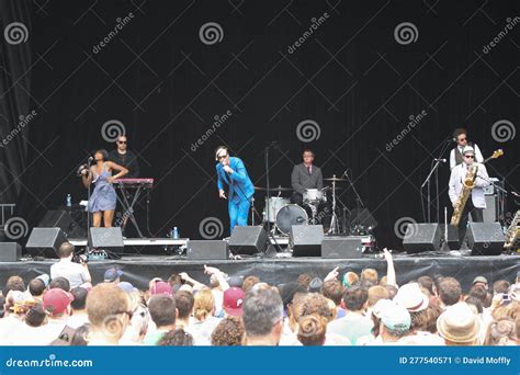 Fitz and the Tantrums in Concert at the Dave Matthews Band Caravan Editorial Photo - Image of ...