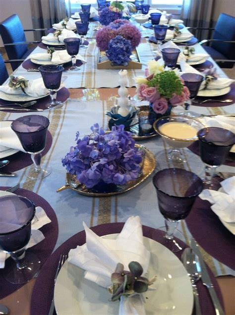 Jewish Wedding #Table #Setting in 2021 | Passover table setting, Passover table, Shabbos table