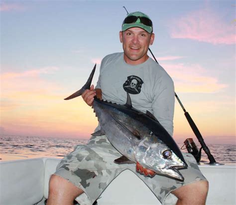 Miami Tuna Charters | Tuna Fishing in Miami | Kite Fishing for Blackfin Tuna