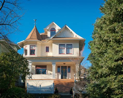 Classic Capitol Hill residence in Seattle. | Condos for sale, House styles, Condo