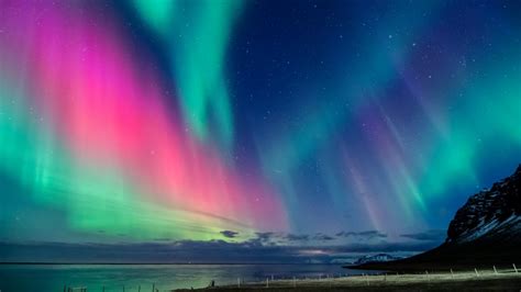 Here's How Northern Lights Get Their Color