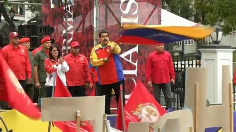 Maduro wins surprise election victory in Venezuela | Euronews