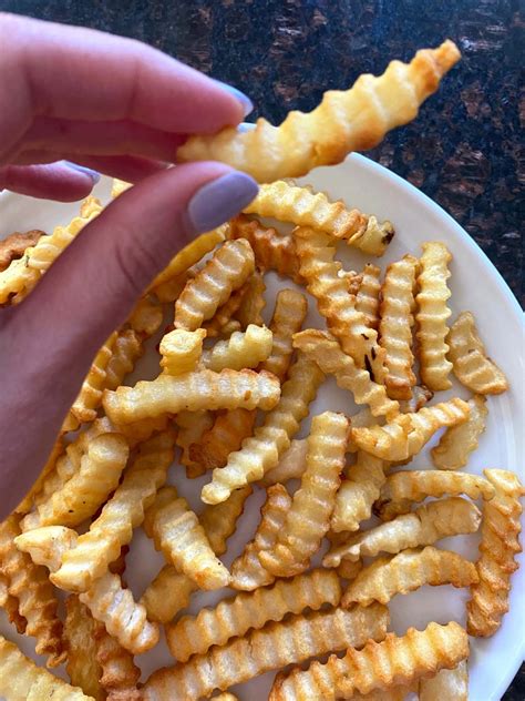 Frozen Crinkle Cut Fries In Air Fryer – Melanie Cooks