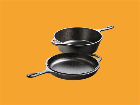 The Lodge 3.2-Quart Cast-Iron Combo Cooker Is the Best Baking Tool | WIRED