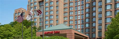 Hotels Near O'Hare Airport in Chicago | Chicago Marriott Suites O'Hare Hotel