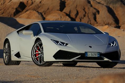 Lamborghini Huracan Interior Photos