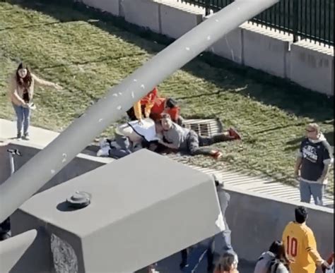 Viral video shows fans tackling Kansas City shooting suspect at Chiefs ...