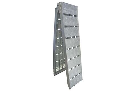 FOLDING LOADING RAMPS (Pair) - Silvan