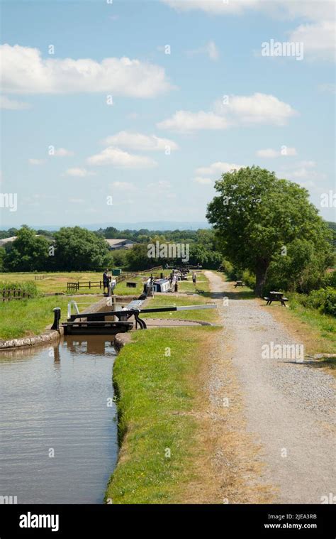 Hurleston Locks on the Shropshire Union canal Stock Photo - Alamy