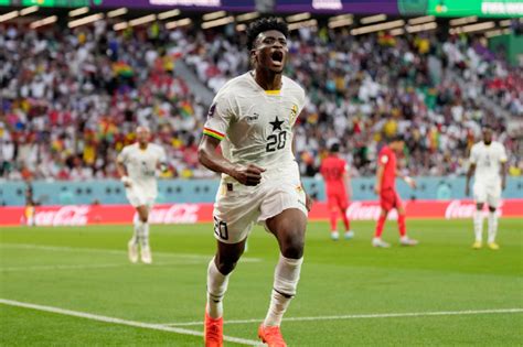 Mohammed Kudus at the double as Ghana stay alive at the World Cup with tense win over South ...