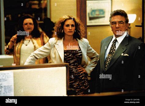 JULIA ROBERTS, ALBERT FINNEY, ERIN BROCKOVICH, 2000 Stock Photo - Alamy