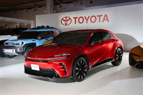 Toyota Crossover EV - Car Body Design