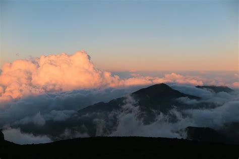 Hiking Maui's Haleakala Volcano - Free Candie