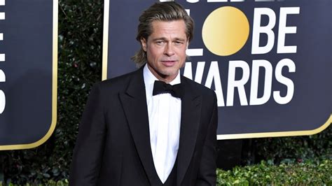 Brad Pitt Walks the Golden Globes 2020 Red Carpet Alone