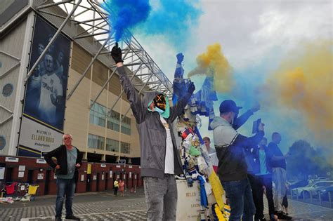 Leeds United fans celebrate Premier League promotion in style - in pictures - Leeds Live