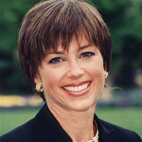 10 Best Dorothy Hamill Hairstyles for Mid-aged Women