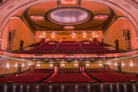 Temple Theater in Saginaw Mi. Still in regular use. Check out their events. | Saginaw michigan ...