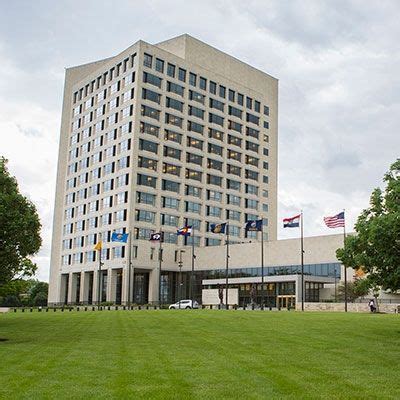 Federal Reserve Bank of Kansas City Office Photos | Glassdoor