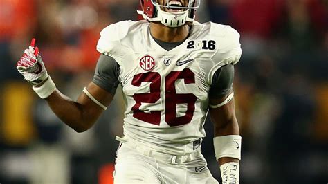 Baltimore Ravens select CB Marlon Humphrey at 16th overall