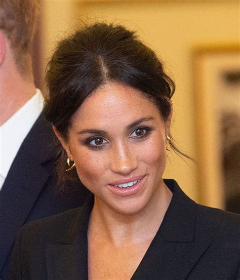 meghan markle eye makeup | Natural smokey eye, Taupe eyeshadow, Hair makeup