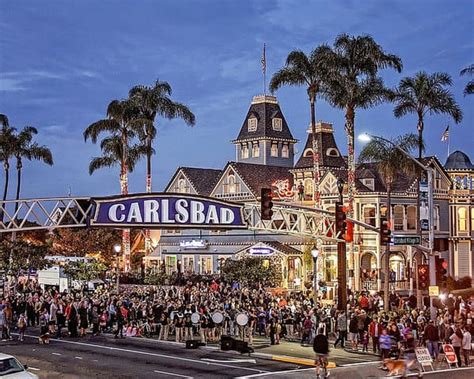 Carlsbad Village Tree-Lighting Ceremony | North County Daily Star