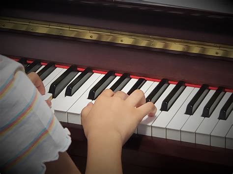 Piano Lessons Near Me – East Valley School of Music