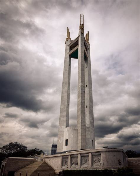 Quezon Memorial Circle Obelisk Monument Tower in Quezon City, Philippines Editorial Stock Photo ...