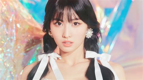 Momo Twice Wallpaper Pc - Twice Momo Aesthetic Lockscreen Wallpapers ...