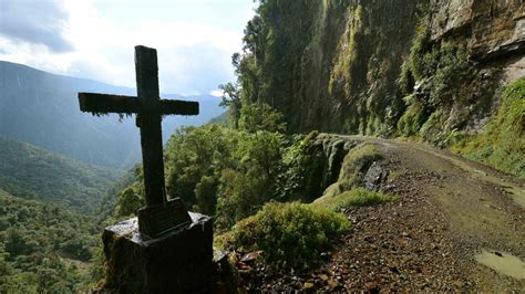 The world's most dangerous road - BBC Travel