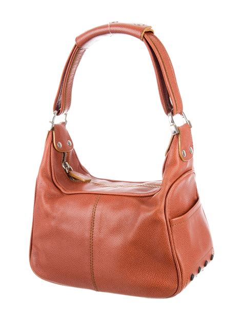 Tod's Leather Shoulder Bag - Handbags - TOD39192 | The RealReal