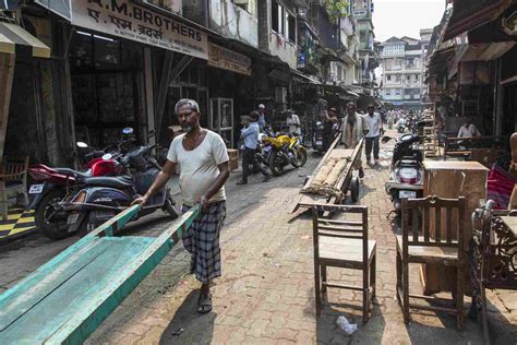 Chor Bazaar Mumbai: A Photo Walk Through and Guide