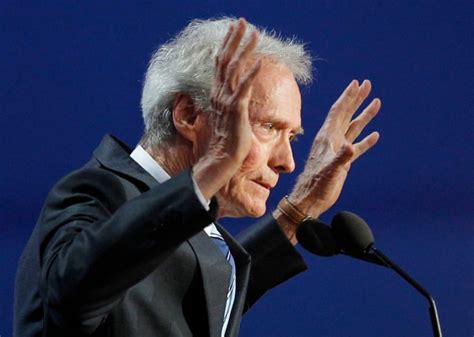 Clint Eastwood doesn't endorse Trump, but praises him as anti-PC | CBC News