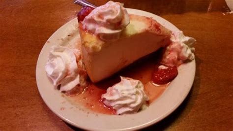 Strawberry Cheesecake - Picture of Texas Roadhouse, Tucson - TripAdvisor