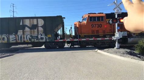 *Again🤣* BNSF SD70MACe 9730 Leads A Manifest With A Very Loud K3HA Horn In El Paso Texas 10-25 ...