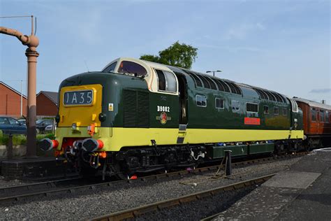 British Diesels and Electrics: Class 55 (English Electric 3,300hp Diesel-Electric "Deltic")