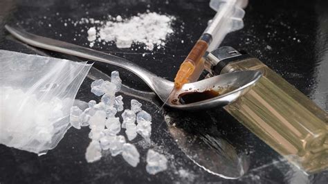 How Long Does Meth Last? High, Effects, & Withdrawal - Addiction Resource