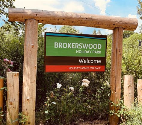 BROKERSWOOD HOLIDAY PARK - UPDATED 2022 Campground Reviews (Westbury, England) - Tripadvisor