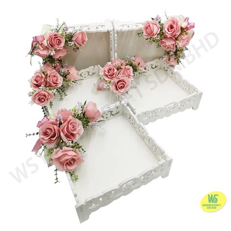 Gubahan Hantaran Set 5 Dulang Siap Gubah / Hantaran Rose Siap Gubah ...