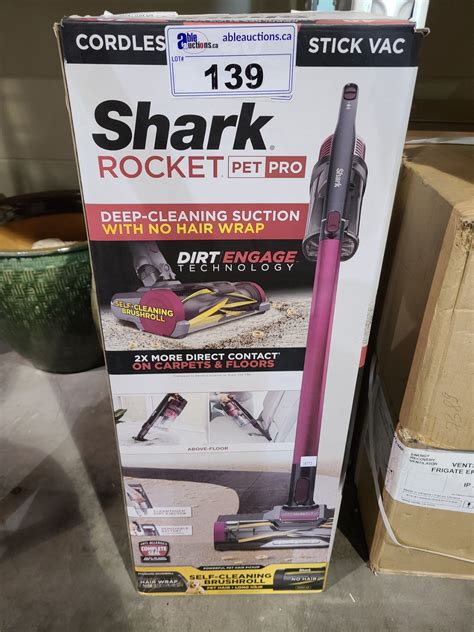 SHARK ROCKET PET PRO CORDLESS STICK VACUUM