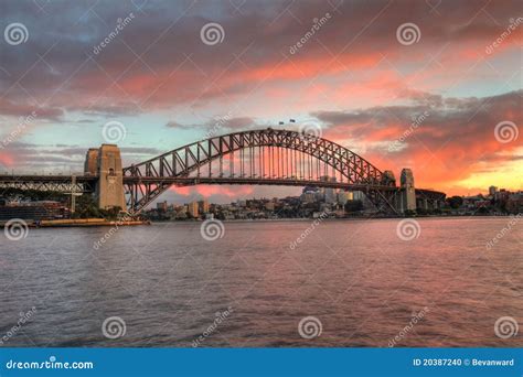 Sydney Harbour Bridge at Sunrise Editorial Image - Image of bridge, reflections: 20387240