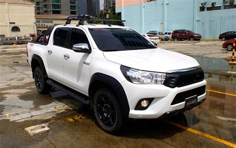 2016 Toyota Hilux TRD: specs, features, price