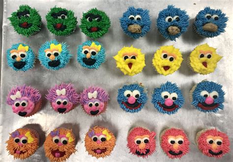 Sesame Street Cupcakes | Sesame street cupcakes, Mini cupcakes ...