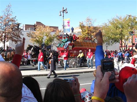 2008 Phillies World Series Parade Through South Philadelphia, October ...