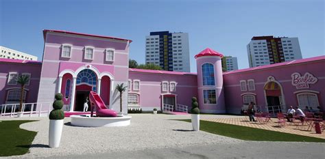 Barbie's Dreamhouse now life-size reality in Florida - TODAY.com