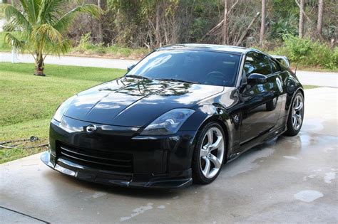 Seibon CW-Style Carbon Fiber Front Lip - 350Z (06-08) — Outcast Garage