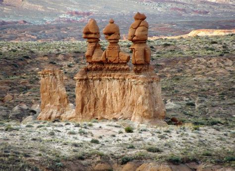 Focusing On Travel : Goblin Valley State Park Utah USA