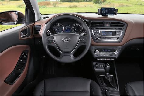 All-New Hyundai i20 Interior Detailed - autoevolution