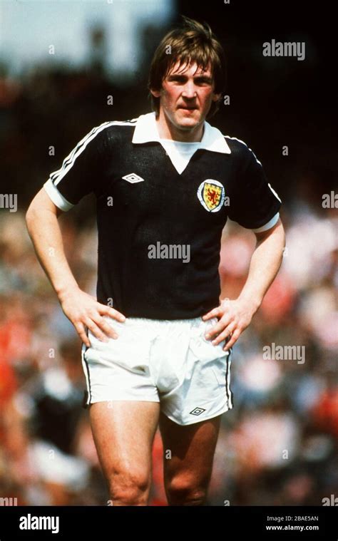 Kenny dalglish scotland hi-res stock photography and images - Alamy