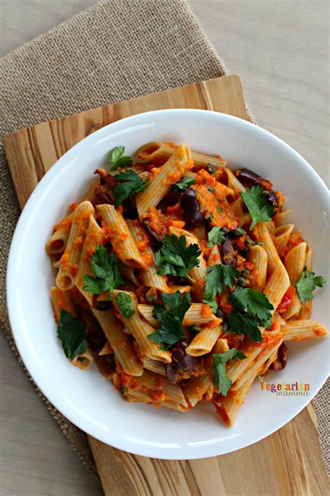 Roasted Tomato Sauce with Pasta - Vegetarian Mamma