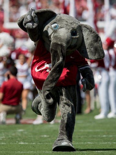 Why is the Alabama Crimson Tide's mascot an elephant?